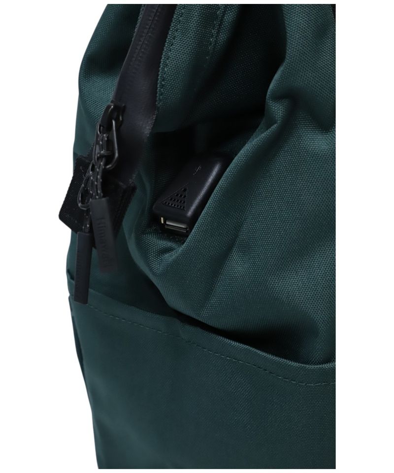 104730205-Mochila-Himawari-verde-40-cm-x-28-cm-x-17-cm