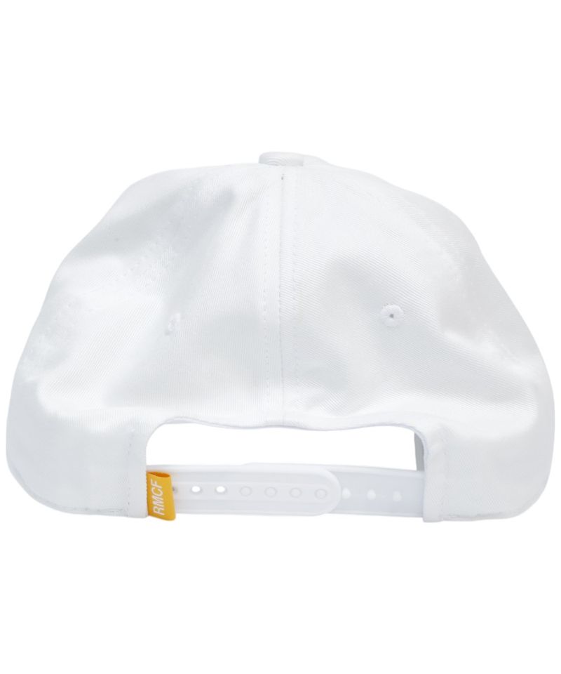 104861636-Gorra-deportiva-real-Madrid-blanca