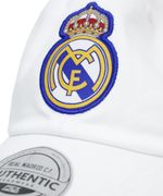 104861636-Gorra-deportiva-real-Madrid-blanca