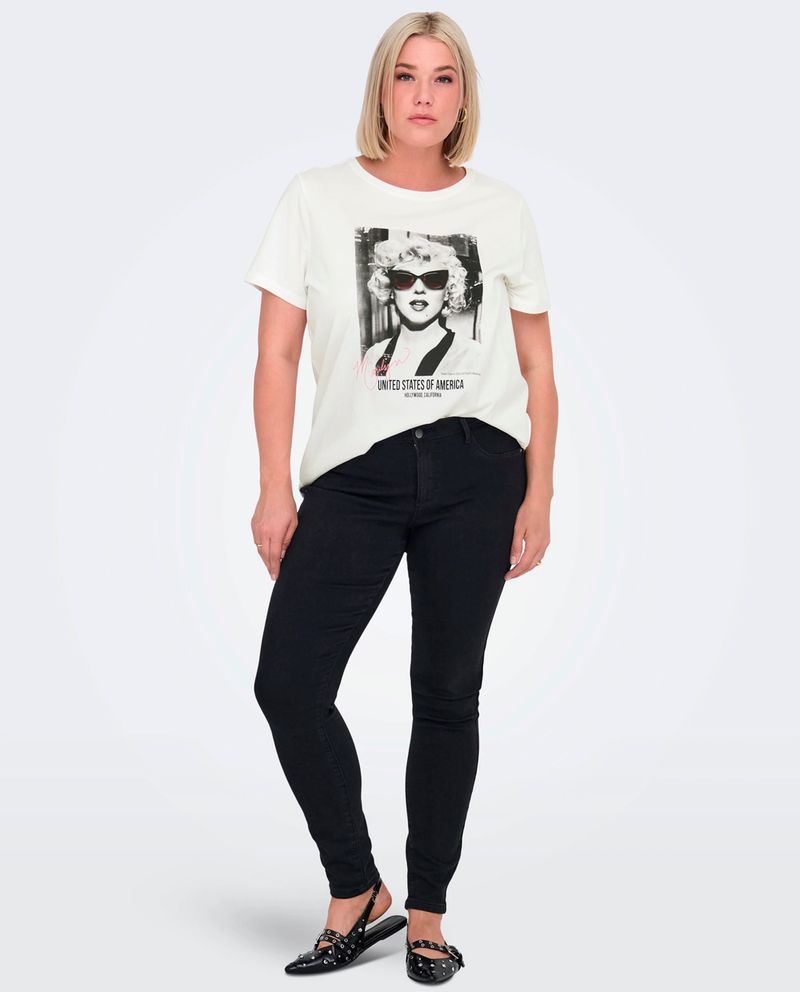 104916351-Camiseta-Only-Carmakoma-estampada-manga-corta-para-mujer