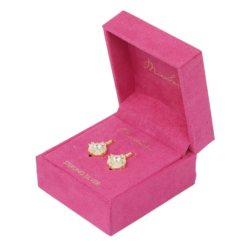 104823108-Aretes-cortos-de-plata-con-baño-de-oro-para-mujer
