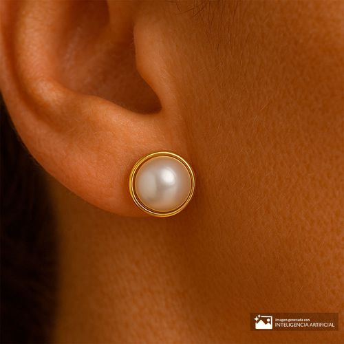 Aretes cortos de perla de plata en baño de oro para mujer
