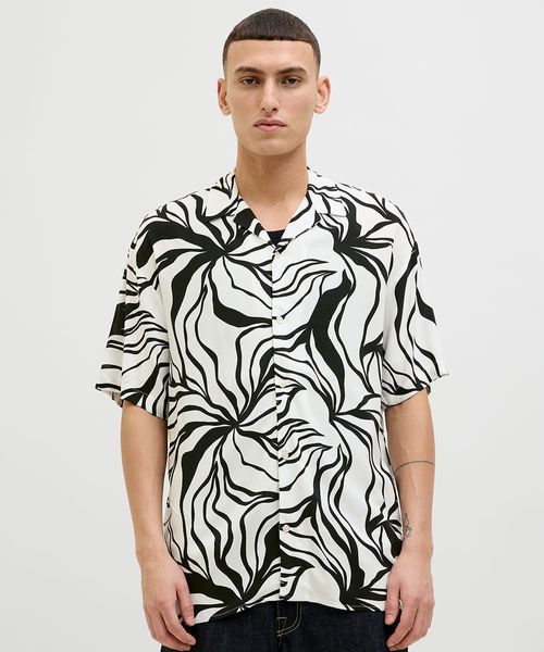 Camisa casual Jack & Jones relaxed fit con estampado floral para hombre