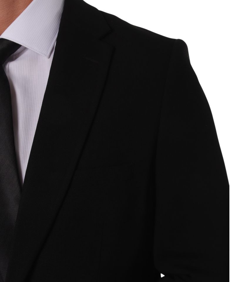 104906889-Traje-tailored-fit-Oscar-de-la-Renta-negro-solido-para-hombre