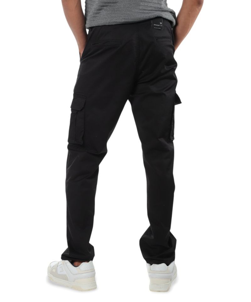 104693118-Pantalon-cargo-Unexpected-straight-fit-negro-solido-para-hombre