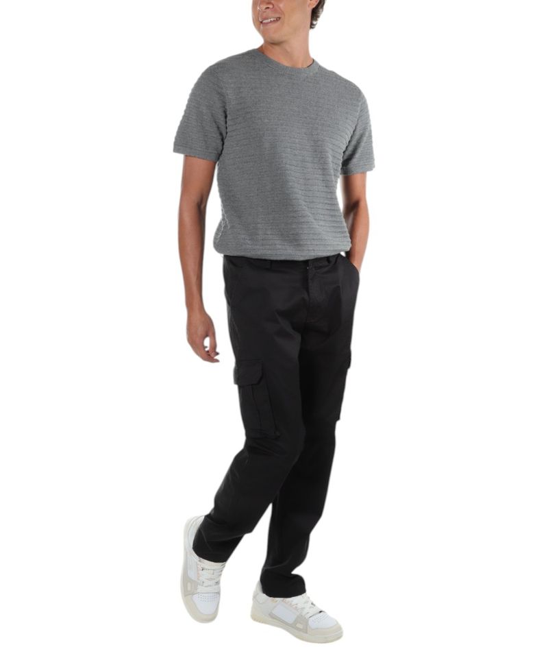 104693118-Pantalon-cargo-Unexpected-straight-fit-negro-solido-para-hombre