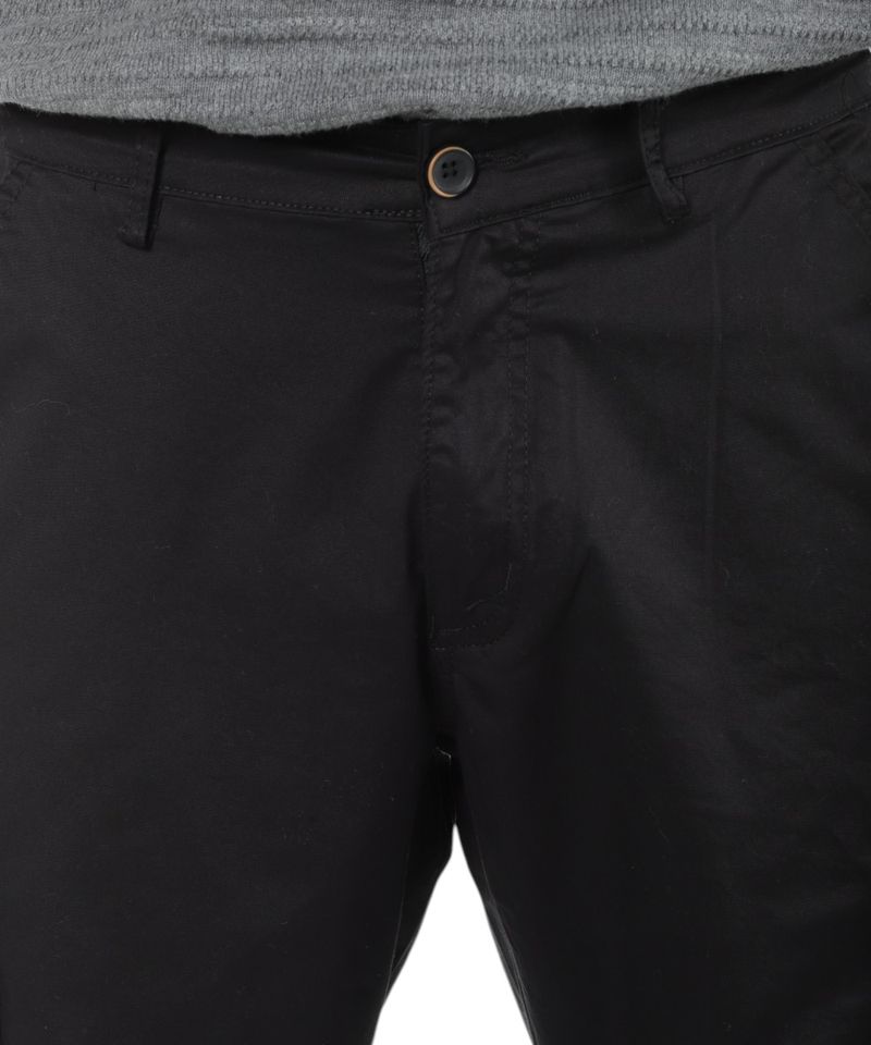 104693118-Pantalon-cargo-Unexpected-straight-fit-negro-solido-para-hombre