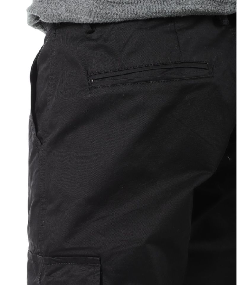 104693118-Pantalon-cargo-Unexpected-straight-fit-negro-solido-para-hombre