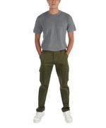 104693123-Pantalon-cargo-Unexpected-straight-fit-verde-olivo-solido-para-hombre