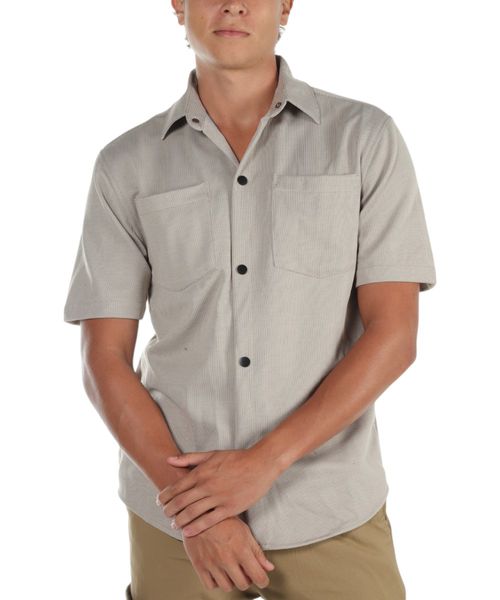 Camisa casual con textura beige inesperada para hombre