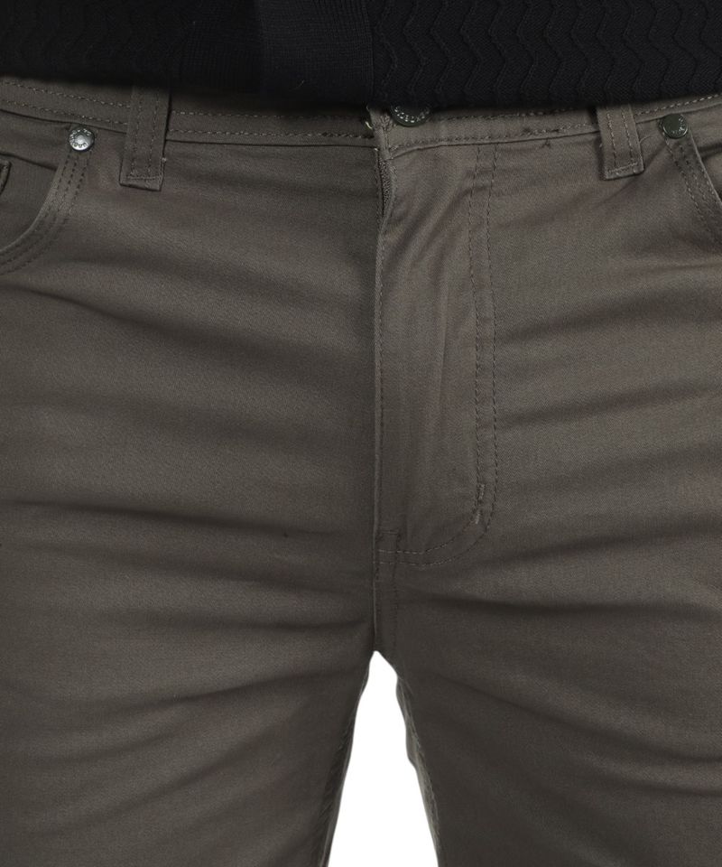 104822404-Short-chino-Unexpected-slim-fit-gris-solido-para-hombre