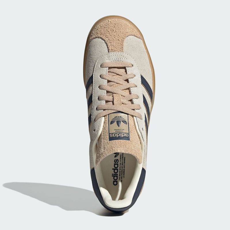 104940806-Zapato-Adidas-Originals-Gazelle-deportivo-casual-color-beige-para-mujer
