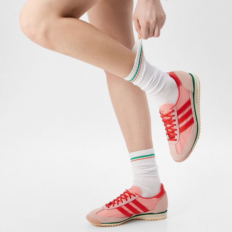 104940816-Zapato-Adidas-Originals-SL-72-deportivo-casual-color-rosado-para-mujer