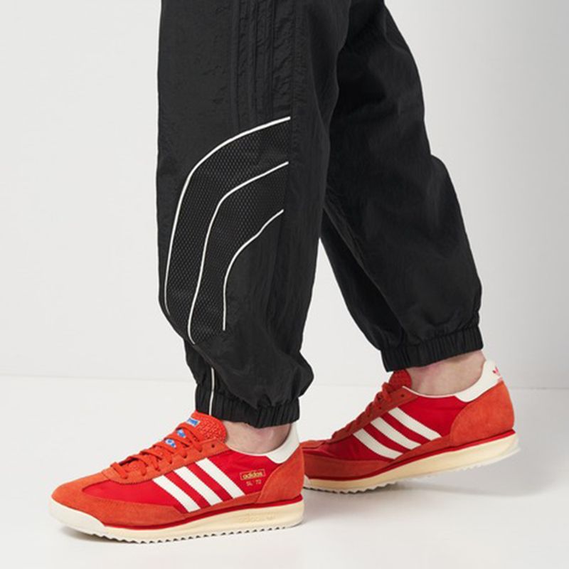 104941876-Zapato-Adidas-SL-72-deportivo-casual-color-rojo-para-hombre