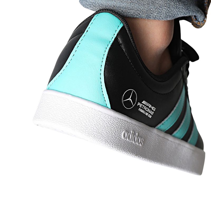 104941886-Zapato-Adidas-Court-Mercedes-AMG-deportivo-casual-negro-para-hombre