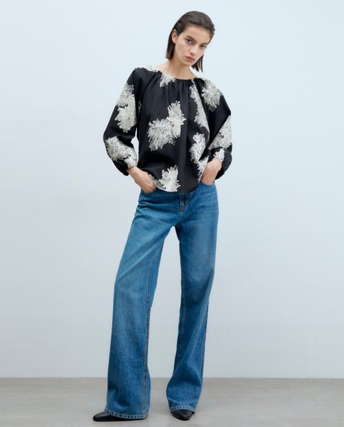 Blusa Sfera casual negra manga larga para mujer