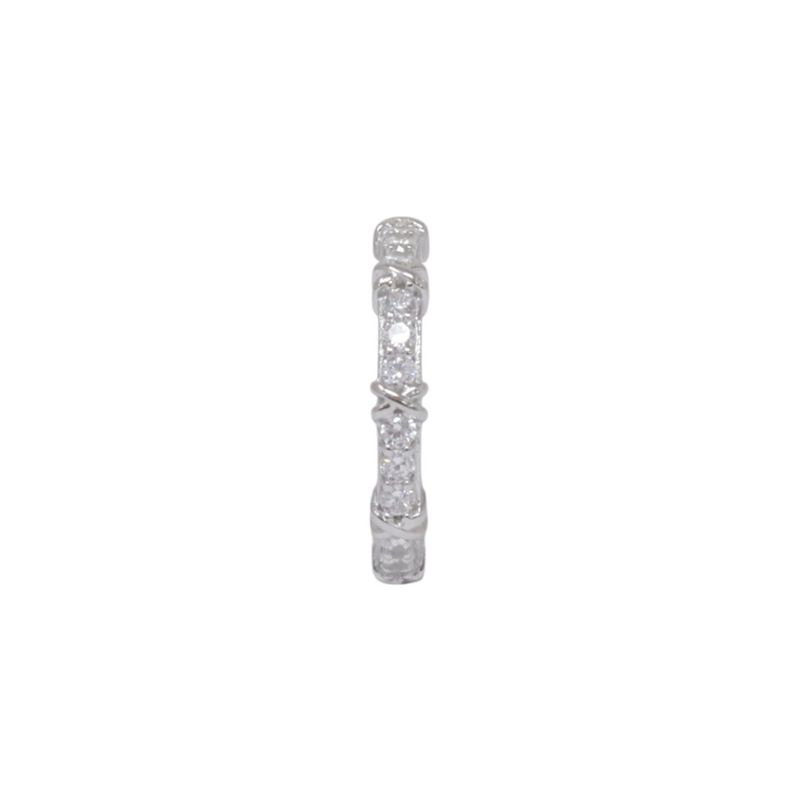 104834964-Anillo-de-plata-con-zirconias-para-mujer