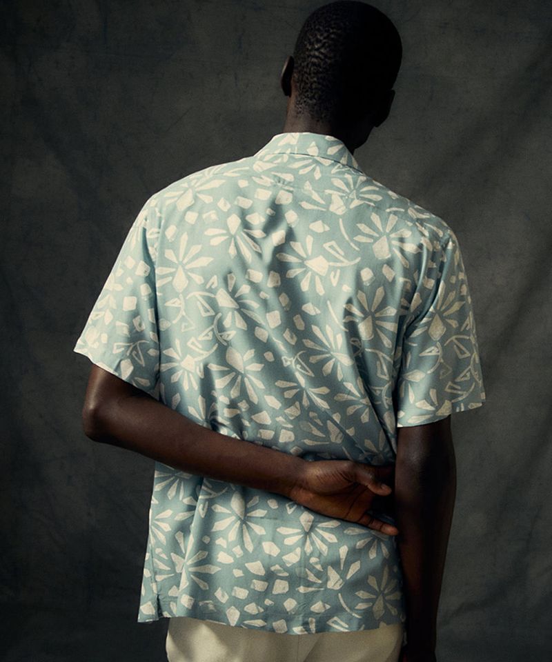 104939996-Camisa-casual-Sfera-aqua-con-estampado-floral-para-hombre