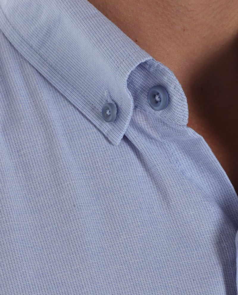 104693932-Camisa-regular-fit-Gents-celeste-con-textura-para-hombre