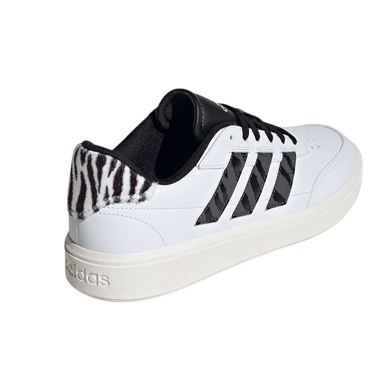 104947157-Zapato-Adidas-Courtblock-casual-color-blanco-para-mujer