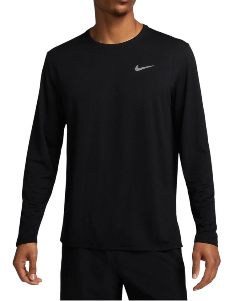 104909054-Camiseta-deportiva-Nike-manga-larga-negra-Dri-Fit-UV-negra-para-hombre