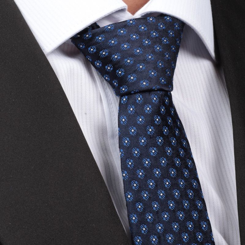 104815930-Corbata-regular-fit-Unexpected-navy-mini-print-floral-para-hombre