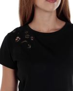 104822568-Camiseta-Unexpected-negra-manga-corta-para-mujer