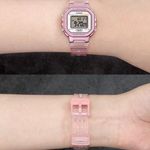 104922258-Reloj-Casio-digital-de-resina-color-rosado-para-mujer