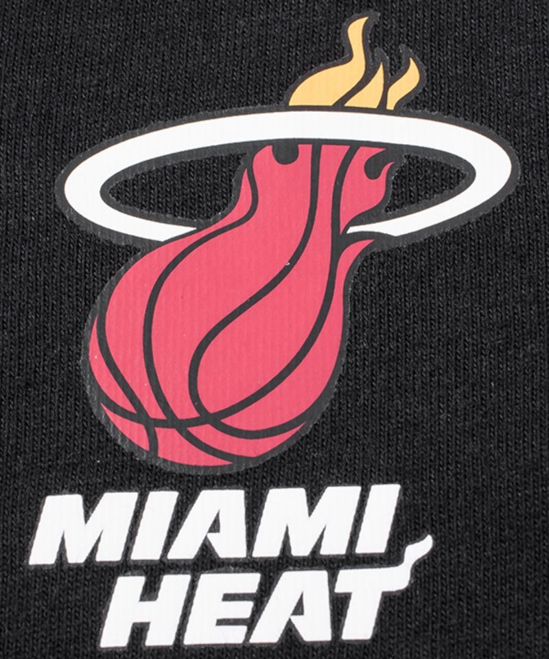 104894956-Camiseta-deportiva-NBA-Miami-Heat-negra-estampada-para-hombre