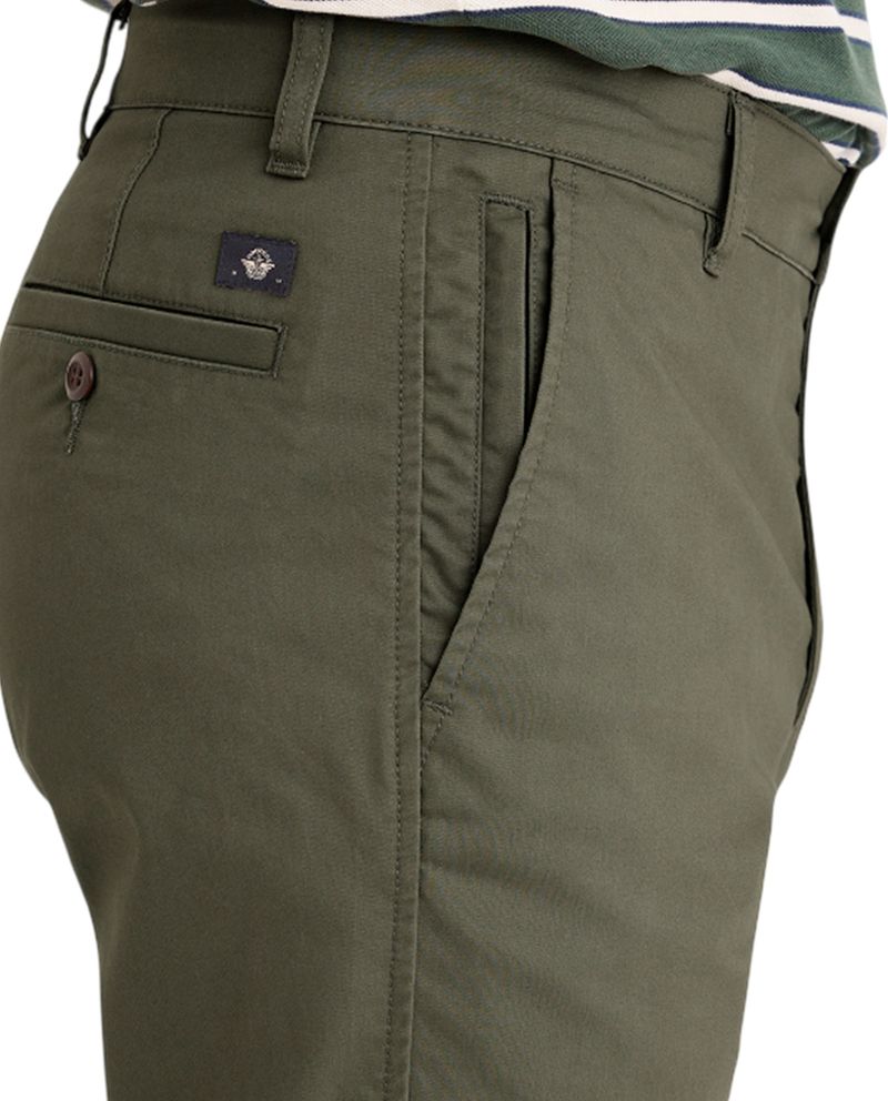 104904503-Pantalon-chino-smart-360-flex-Dockers-verde-oscuro-solido-para-hombre