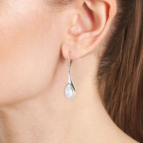 Aretes largos de gota de brass plateado para mujer