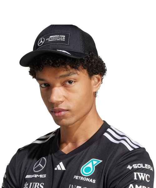 Gorra deportiva adidas x Mercedes AMG Petronas F1 color negro