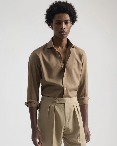 Camisa custom fit Puro Ego café con textura para hombre