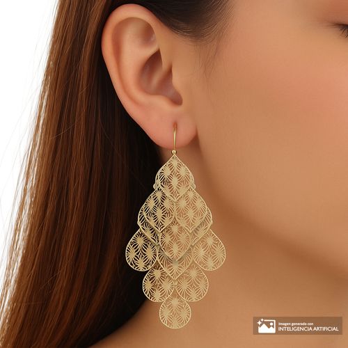 Aretes largos color dorado para mujer