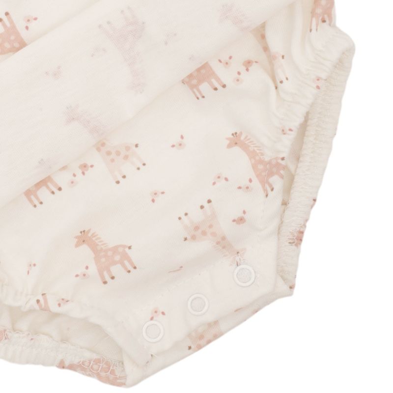 104928485-Vestido-rosado-con-estampado-para-bebe-niña