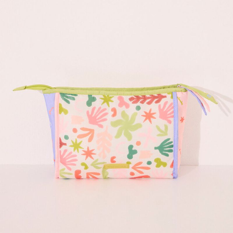 104902439-Cosmetiquera-Women-Secret-estampada-para-mujer