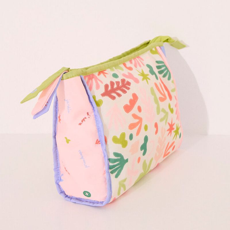 104902439-Cosmetiquera-Women-Secret-estampada-para-mujer