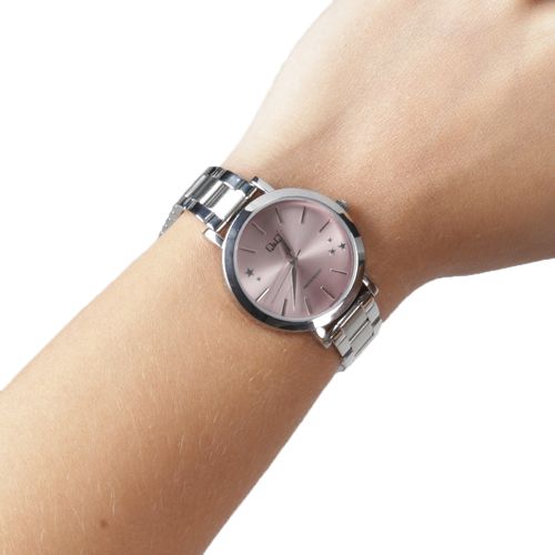 Reloj Q&Q análogo de metal plateado para mujer