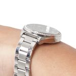 104947950-Reloj-Q-Q-analogo-de-metal-plateado-para-mujer