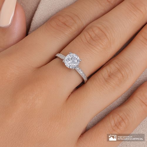 Anillo de compromiso con baño en oro blanco de 18k para mujer