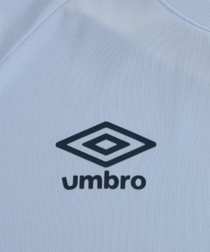 104891189-Camiseta-deportiva-running-Umbro-celeste-estampada-para-hombre
