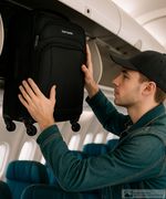 104920573-Maleta-Samsonite-spinner-pequeña-color-negro