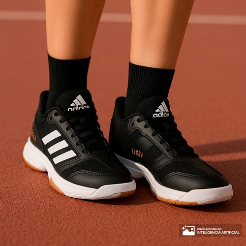 Zapato Adidas Indoor Ligra 8 deportivo color negro para mujer