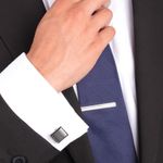 104814577-Set-de-mancuernillas-y-broche-Perry-Ellis-plateados-para-hombre