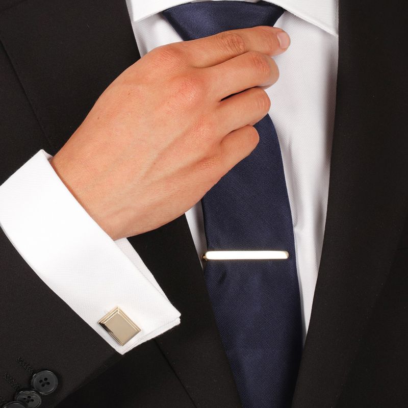 104814583-Set-de-mancuernillas-y-broche-Perry-Ellis-dorados-para-hombre