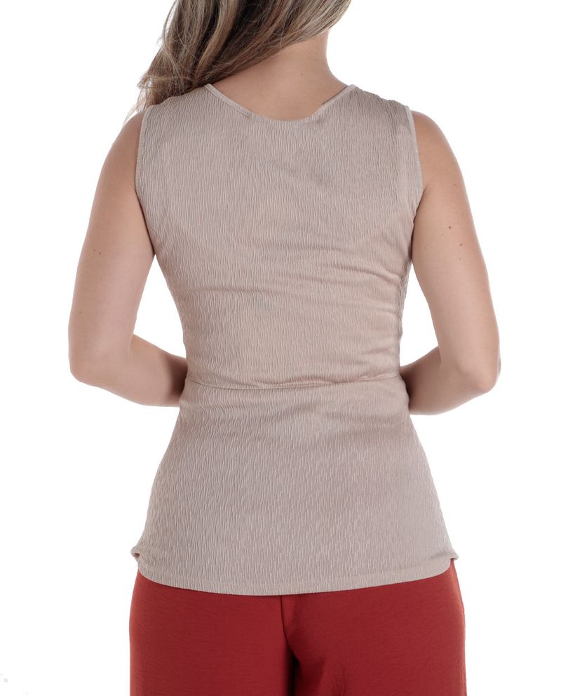 104969118-Blusa-Sabrina-formal-beige-sin-mangas-para-mujer