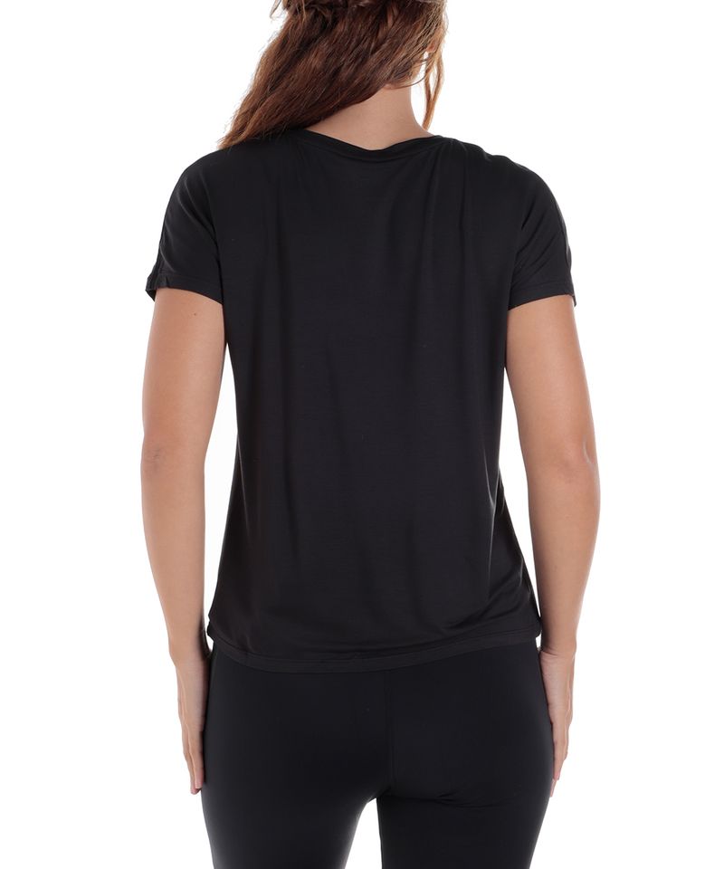 104935585-Camiseta-deportiva-Everlast-negra-estampada-para-mujer
