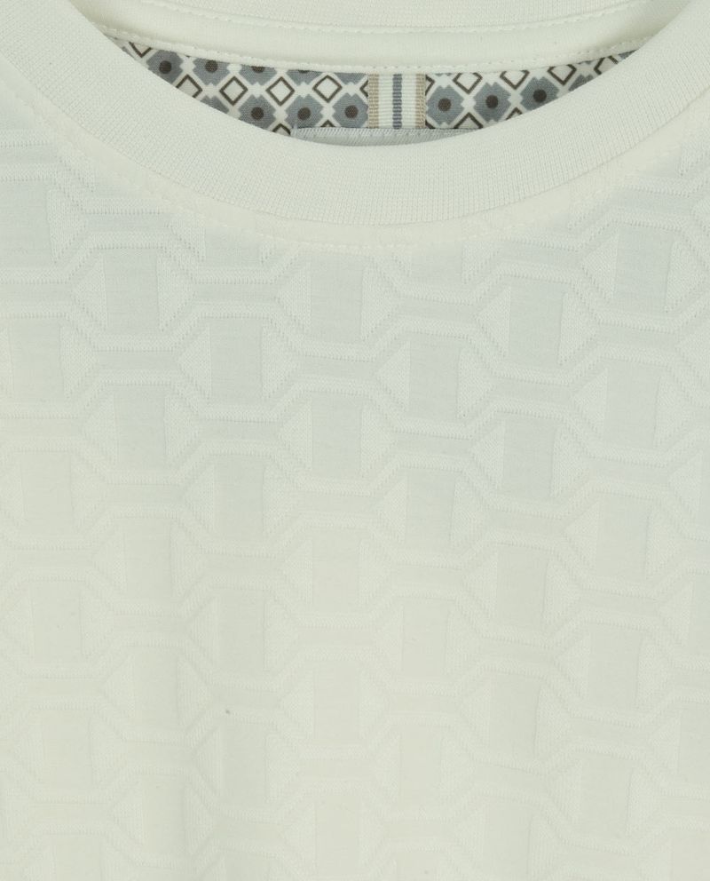 104910174-Camiseta-Denim---Flower-blanca-con-textura-para-hombre