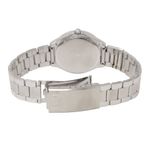 104947946-Reloj-Q-Q-analogo-metalico-color-plateado-para-mujer