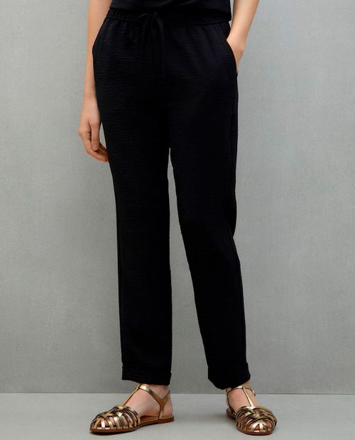 Pantalón Easy Wear pull on negro de cintura alta para mujer